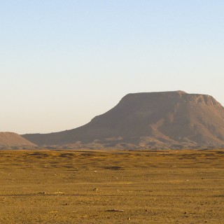 06_sudan_uros_pozadina