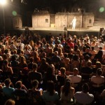 TUT Violinista na krovu_036