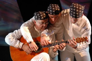 photo1_Trio_Balkan_Strings