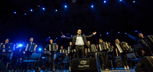 kragujevacki orkestar akordeonista foto